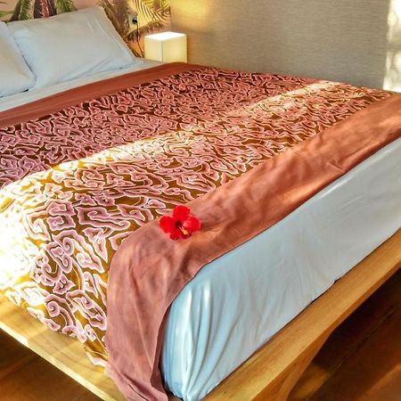 Bed and Breakfast Petit Tree Семиньяк Экстерьер фото