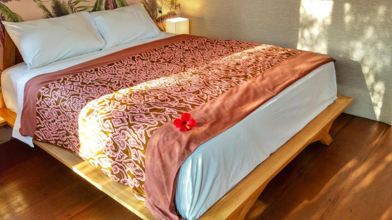 Bed and Breakfast Petit Tree Семиньяк Экстерьер фото